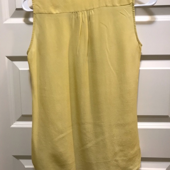 Silk blouse by Banana Republic - Picture 5 of 5